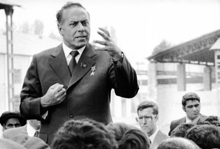 Xalq və Lider Birliyi: AzərbaycanınZəfərinin Əbədi Təməli (TARİXİN FOTOLARI)